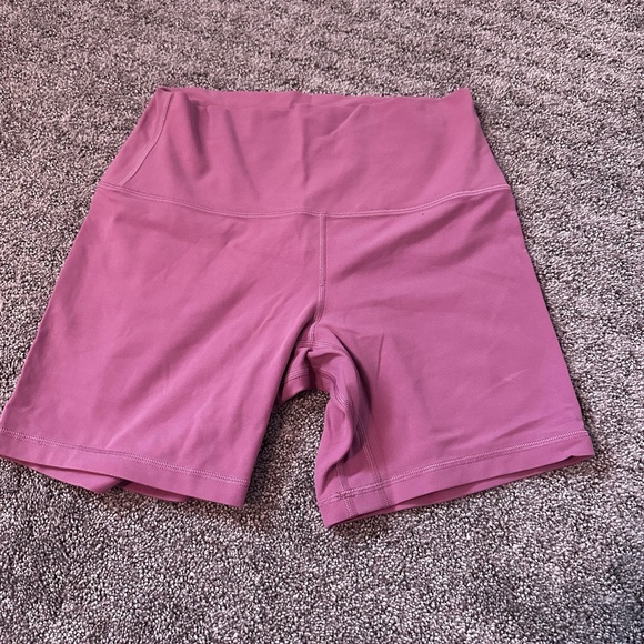 Velvet dust lululemon align shorts 6’ - Picture 3 of 3